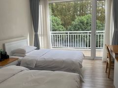 -上海怡沁园度假酒店