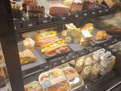 -星巴克(广州中华广场B1层店)