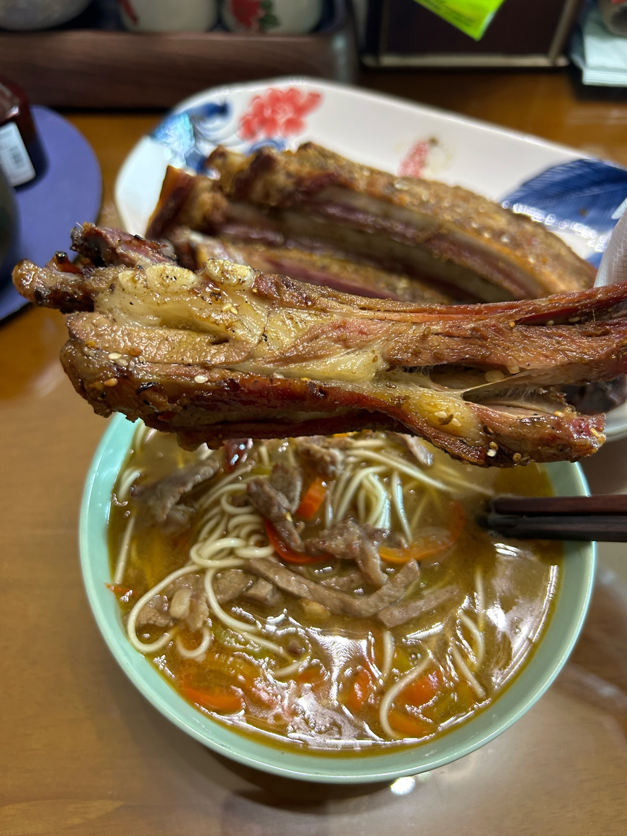 烤羊排的魅力诱惑