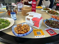 -七的湖·晚芳亭·阳澄湖农家菜·大闸蟹(莲花岛店)