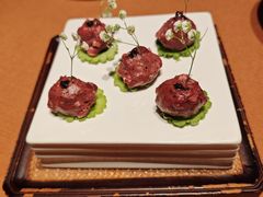 -左庭右院鲜牛肉火锅黑金店(陆家嘴中心店)