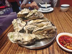 高压锅竹笼蒸蚝-蚝堡海鲜·威海菜·海肠捞饭·烧烤·亚洲吃蚝公司(幸福门店)