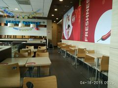大堂-肯德基(盘龙奥莱店)