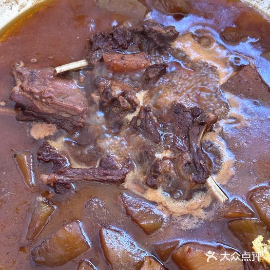 福勤灶台铁锅炖农家院
