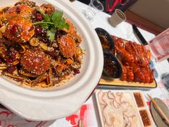 -肥肥虾庄·金牌油焖大虾(汉口城市广场店)