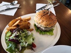 招牌牛肉汉堡-UPPER KITCHEN(延安路店)