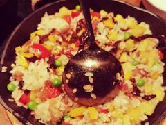 -云海肴·汽锅鸡·云南菜(天山百盛优客店)