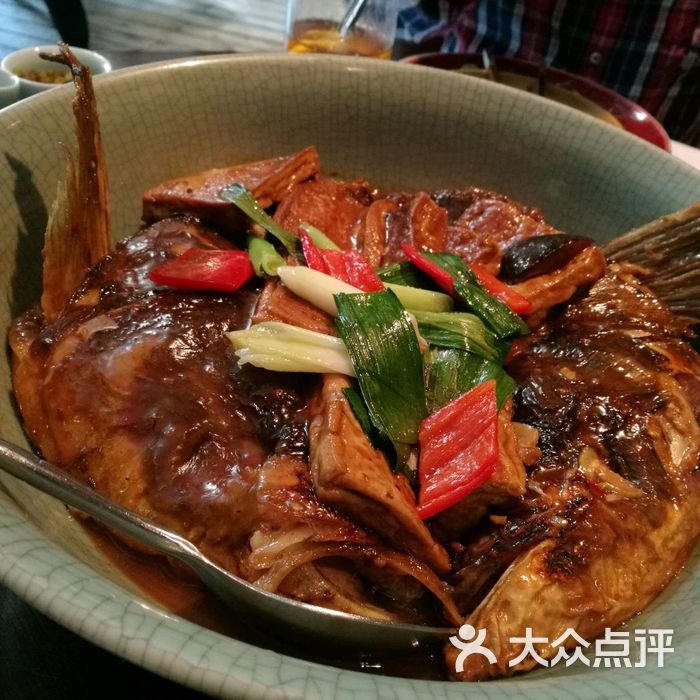 杭州凯悦酒店湖滨28餐厅乾隆鱼头图片-北京杭帮菜-大众点评网