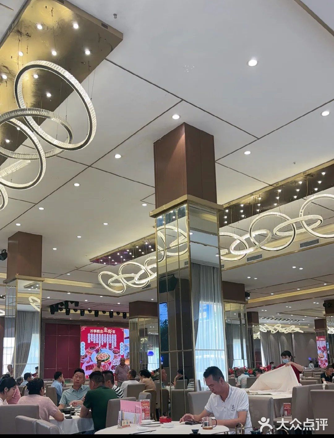 🥢本帮菜：领略沪上浓油赤酱的魅力😋