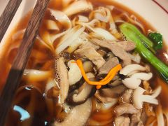 -呷佬·长沙手工米粉(金沙江路店)