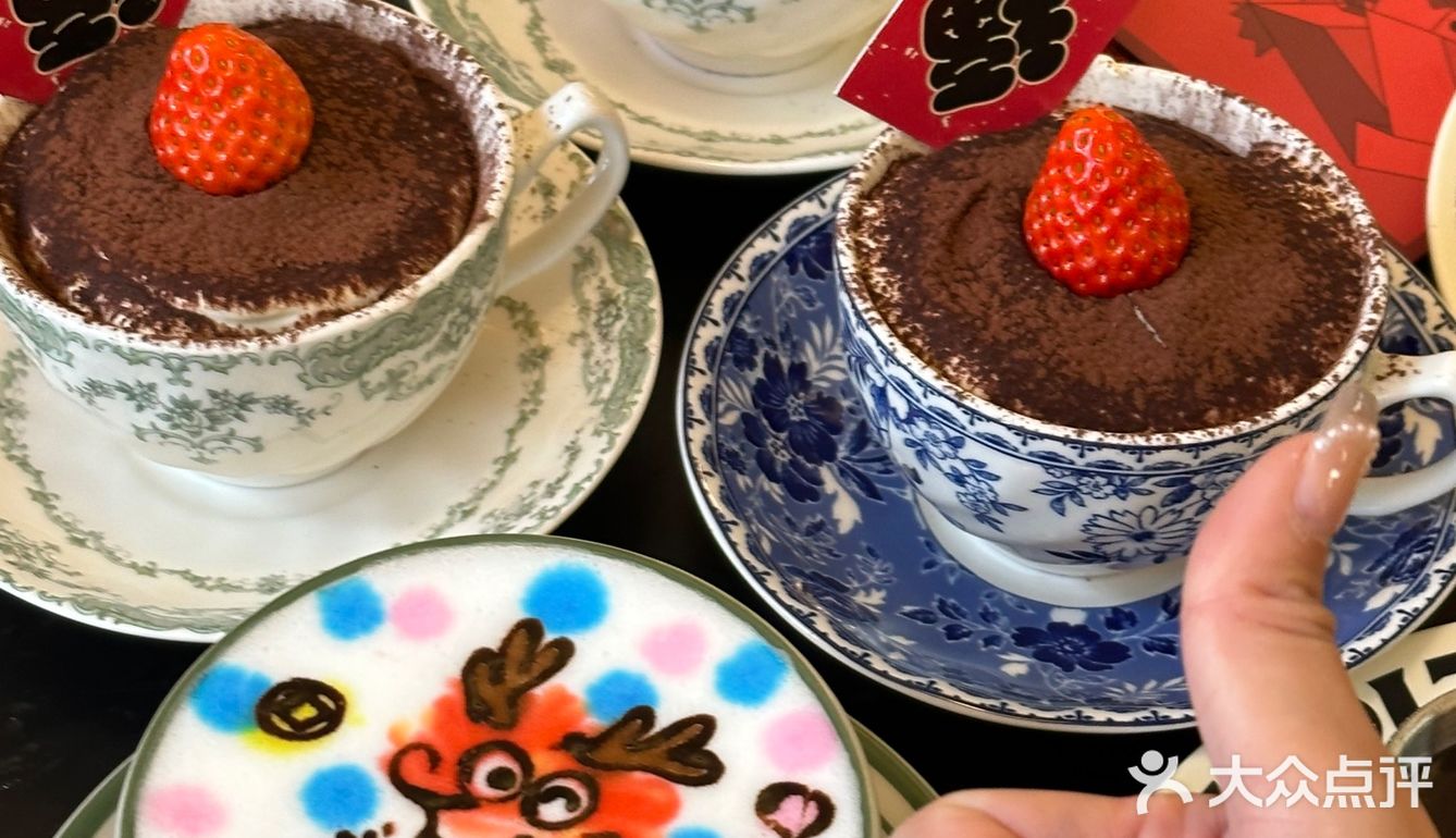 龙湖那家超火的加州餐厅 上新了！福福杯真的超好吃