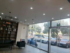 -怡莱精品酒店(苏州新区何山地铁站店)