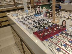 -标准眼镜·蔡司官方授权店(塘沽远洋未来汇店)