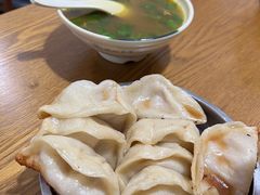 -黄阿姨锅贴大王(万航渡路店)