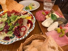 凯撒色拉-Alimentari Grande(东湖路店)