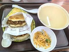 -穆得·老周家牛肉烧饼(普利街店)
