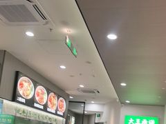 -蒙自源米线大王(东站店)