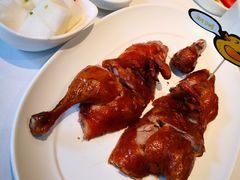 脆皮烧乳鸭-汤城小厨•粤菜•靓汤(金宝街店)