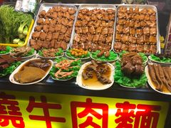 -六合夜市