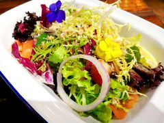 烟熏香草三文鱼蔬菜色拉-MIKAKU(万达广场上海宝山店)