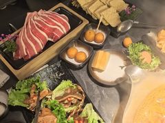 -湊湊火锅·茶憩(杭州湖滨银泰in77店)