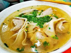 特制酒香鲜肉大馄饨-逸桂禾面馆