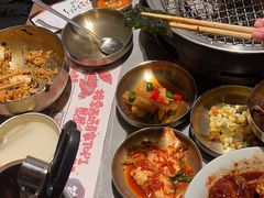 -草家酱蟹炭火烤肉店(珲春南路一店)