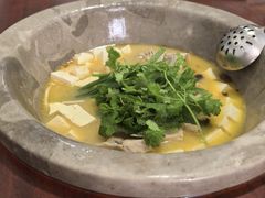 -姚记抚仙湖野生菌石锅鱼庄