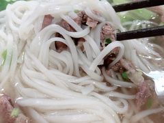 牛丸粿条汤-抖牛白塔牛肉粿条汤(水围店)