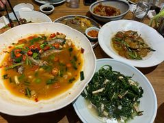 -头上红煨盐鸡·非遗院子餐厅