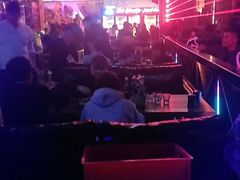 -UP嘻哈酒吧(粉巢店)
