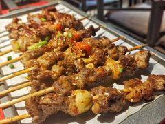 -龙巢盱眙龙虾·牛蛙·烧烤宵夜(八卦岭店)