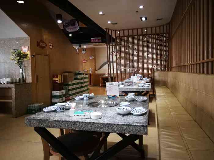 江小渔鲜鱼火锅(南五马路店)-"鱼肉比较嫩,汤比较鲜,冬天去吃很暖哦.