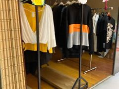 -天伊服装品牌折扣店(拱辰星园店)