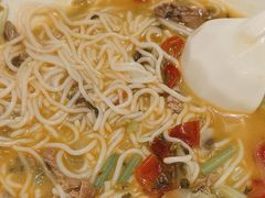 -粉小主·贵州酸汤牛肉粉(南京仙林金鹰店)