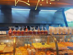 面包甜点陈列柜-贵阳高新惠诚食品有限公司