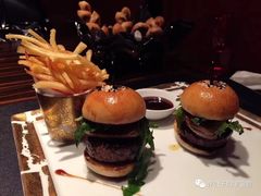 -Salon de The de Joel Robuchon(外滩18号店)