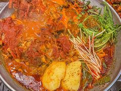 -喇喇排骨火锅·传统韩式脊骨汤(望京西园总店)