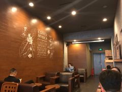 大堂-星巴克臻选(深圳皇庭广场分店)