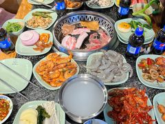 -釜御山海鲜烤肉火锅自助(新城市中心店)