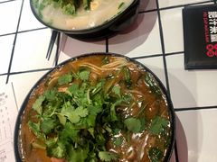 -肥汁米蘭香港米线(长宁来福士店)