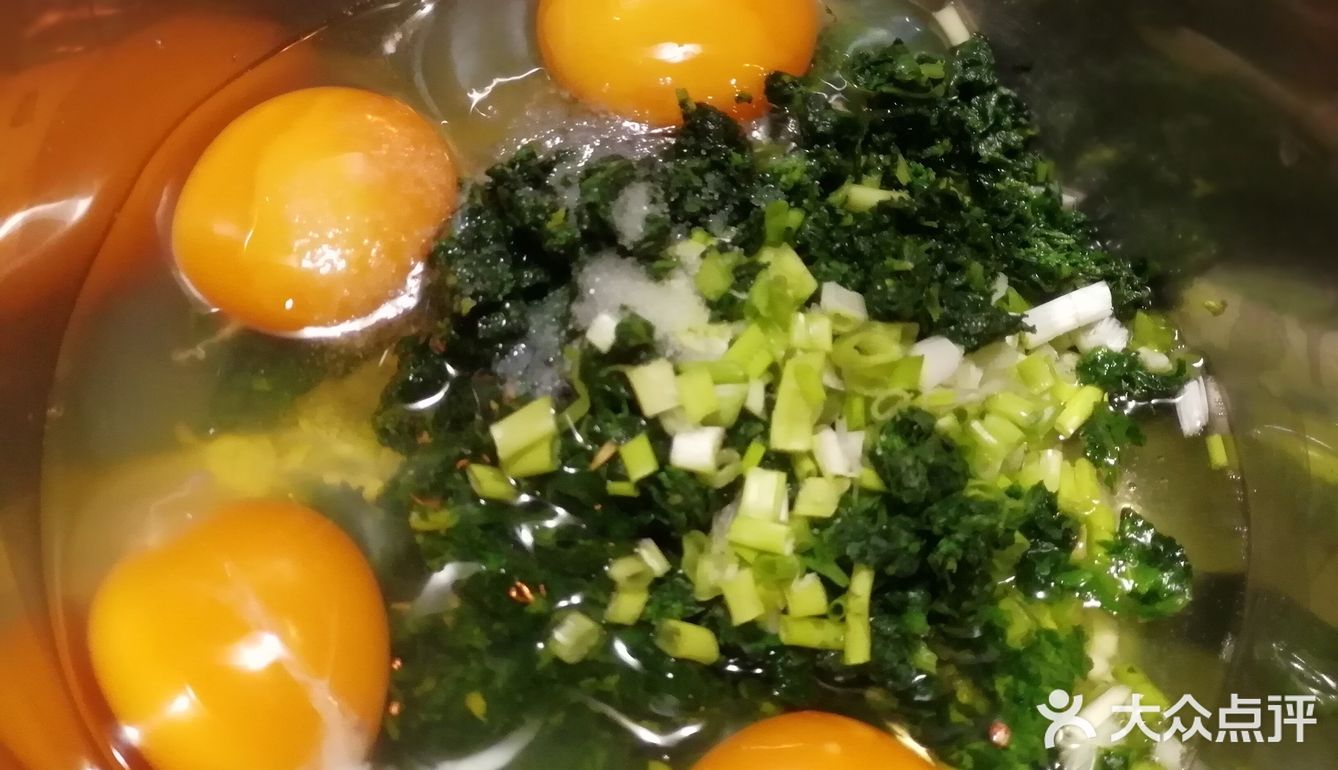 被忽视的营养食材芹菜叶系列之香芹叶炒蛋