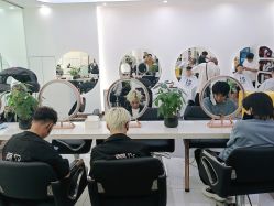 -MOVAN  HAIR莫凡匠人发型屋
