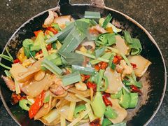 腊肉烧干洋芋片-张关合渣(朱家坳店)
