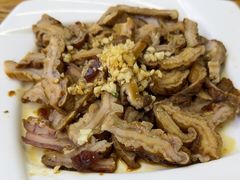 -溢心园香河肉饼总店