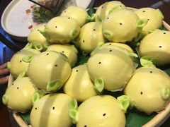 猪猪小包-明仕田园酒店