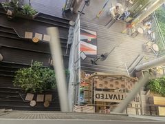 -ROAST coffee & eatery