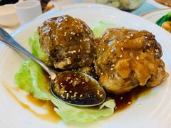 蟹黄狮子头-峨嵋酒家(德内店)