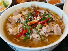 酸汤煮极品肥牛-柒园·三十年创意杭帮菜(龙湖滨江天街店)