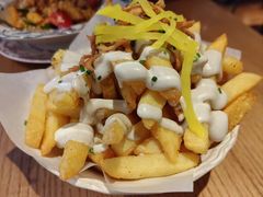 -MOMENTI手工意面(晶耀前滩店)